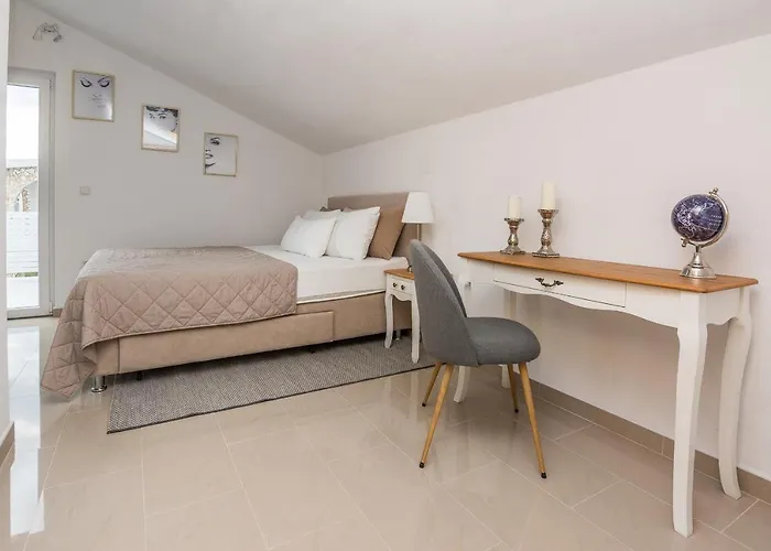 By The Sea - 18557 Apartman