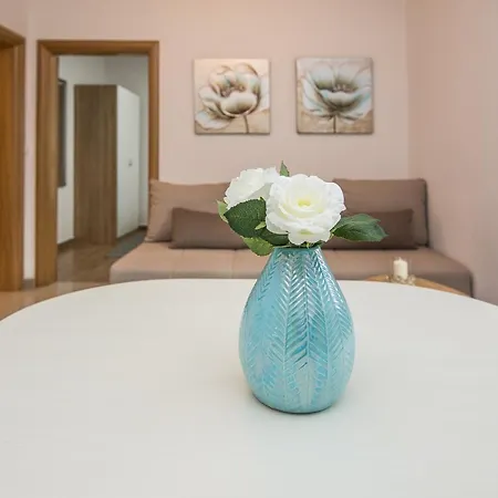 By The Sea - 18557 Apartment Vir
